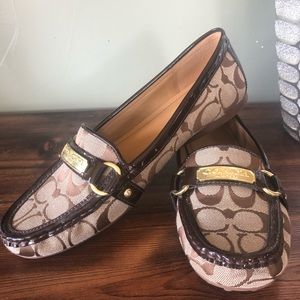 Coach flats -new